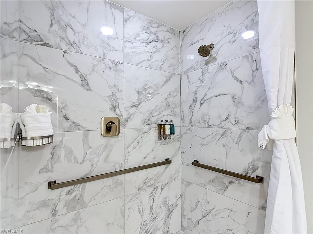 200 Estero BLVD P03-21