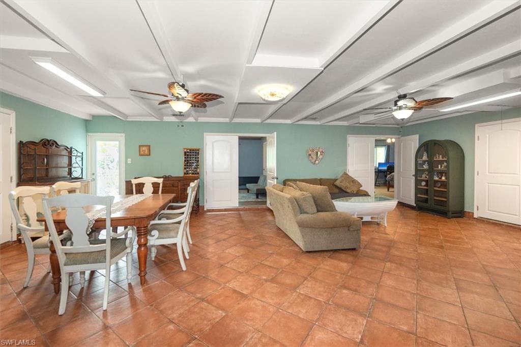 1721 Club House RD-2