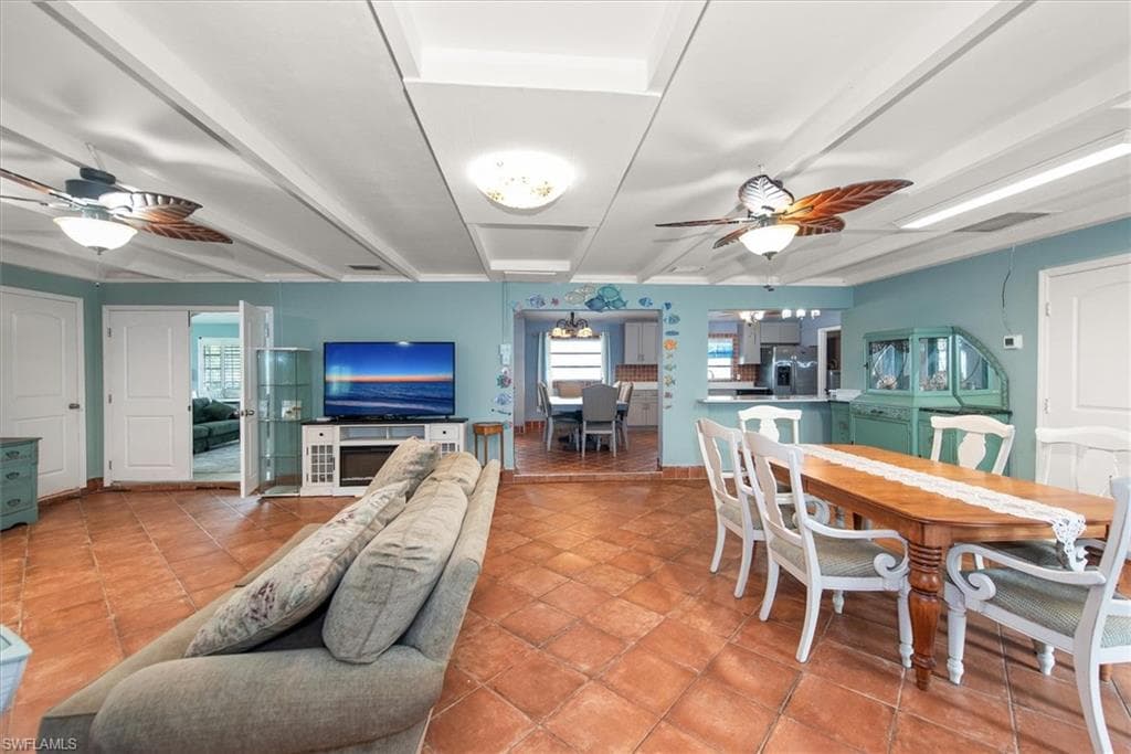 1721 Club House RD-10