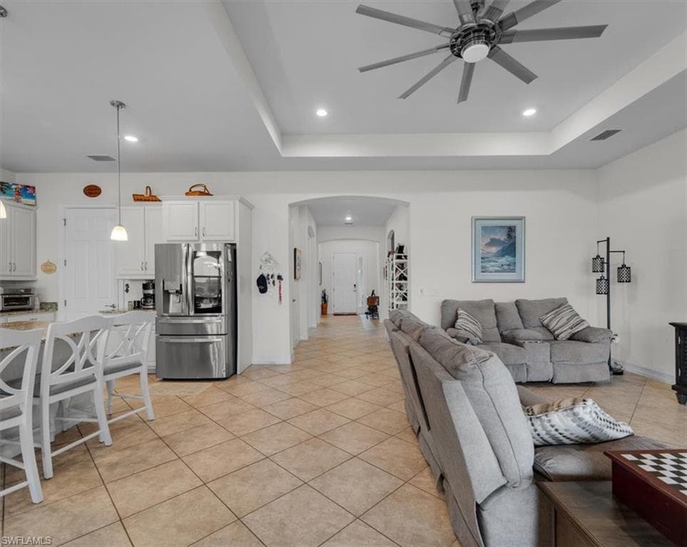 3271 Baravaldo CIR-6