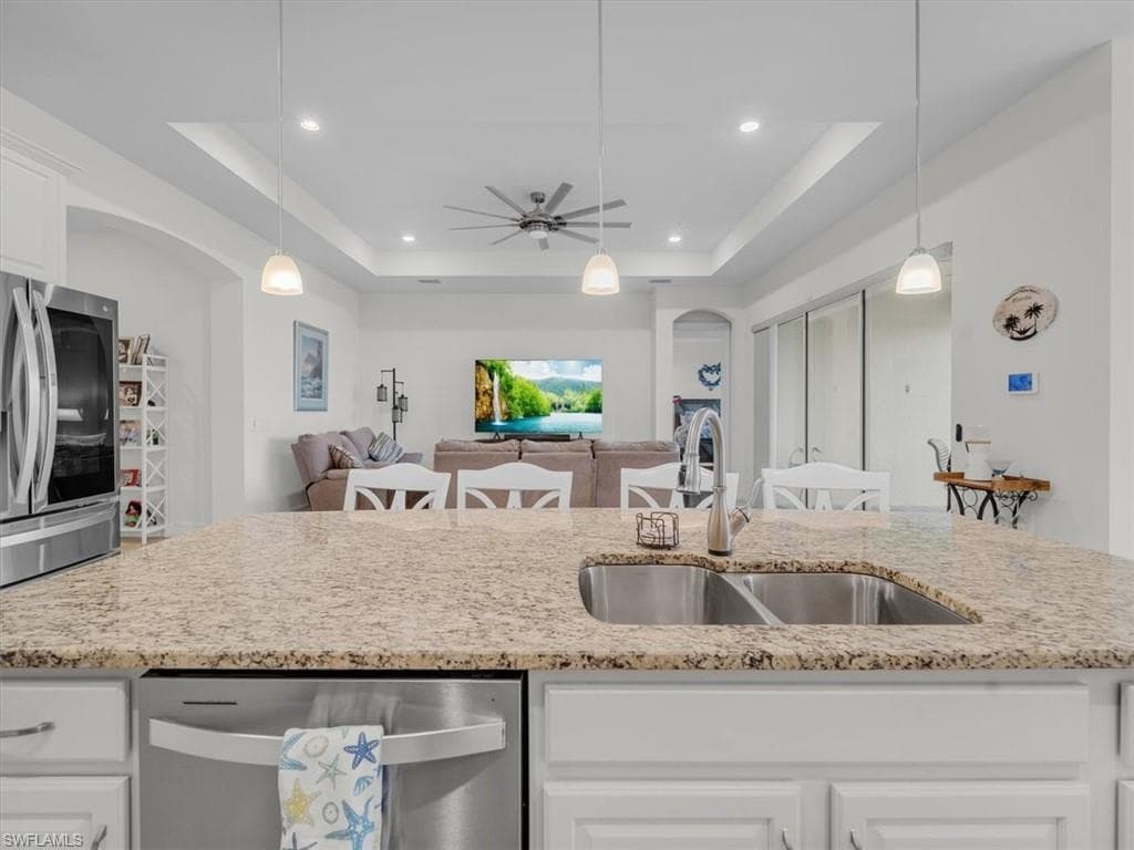 3271 Baravaldo CIR-17