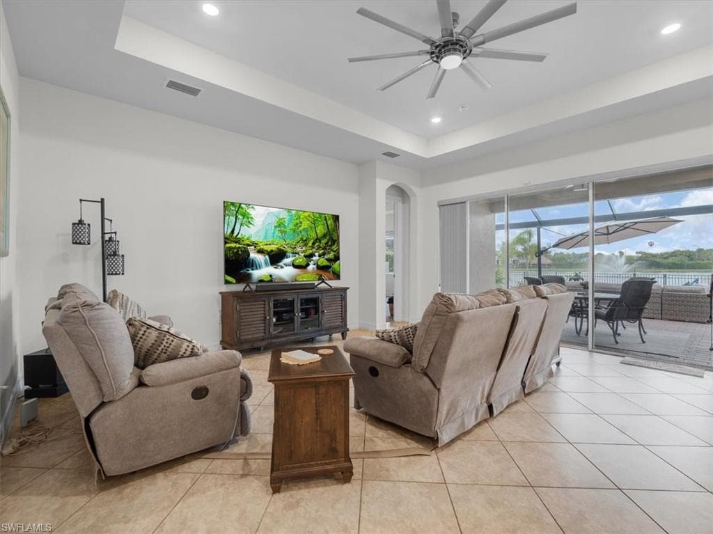 3271 Baravaldo CIR-20