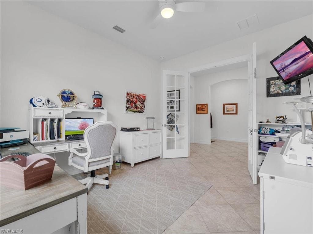 3271 Baravaldo CIR-25