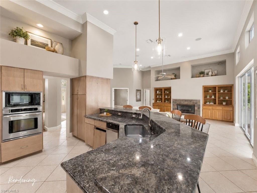 8160 Glenfinnan CIR-27
