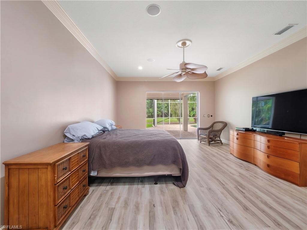 8160 Glenfinnan CIR-32
