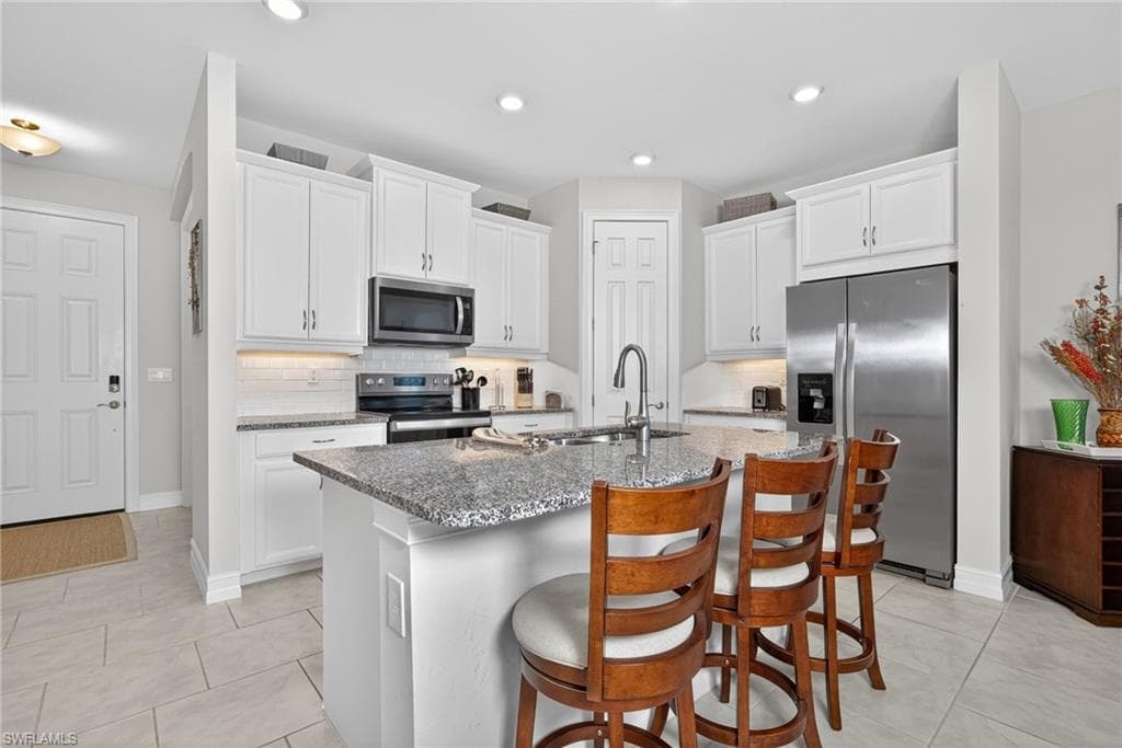 3944 Crosswater DR-22