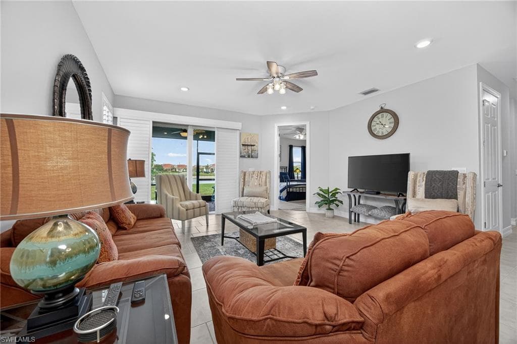 3944 Crosswater DR-24