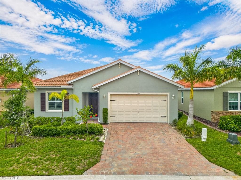 3944 Crosswater DR-4