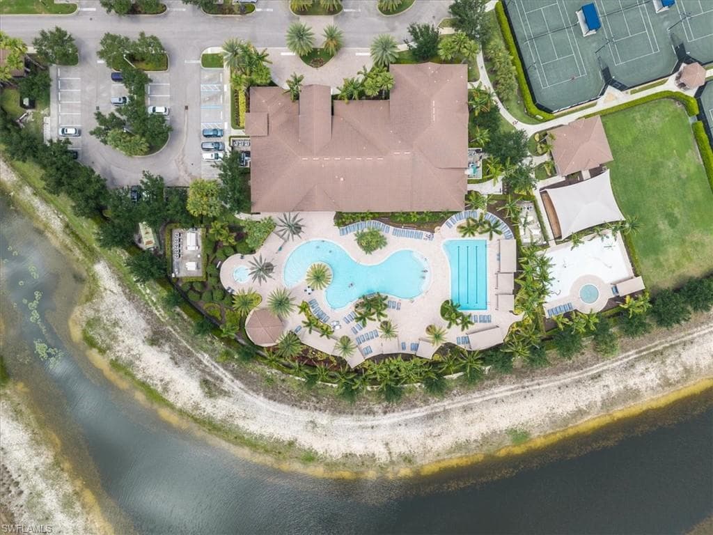 3264 Pacific DR-34