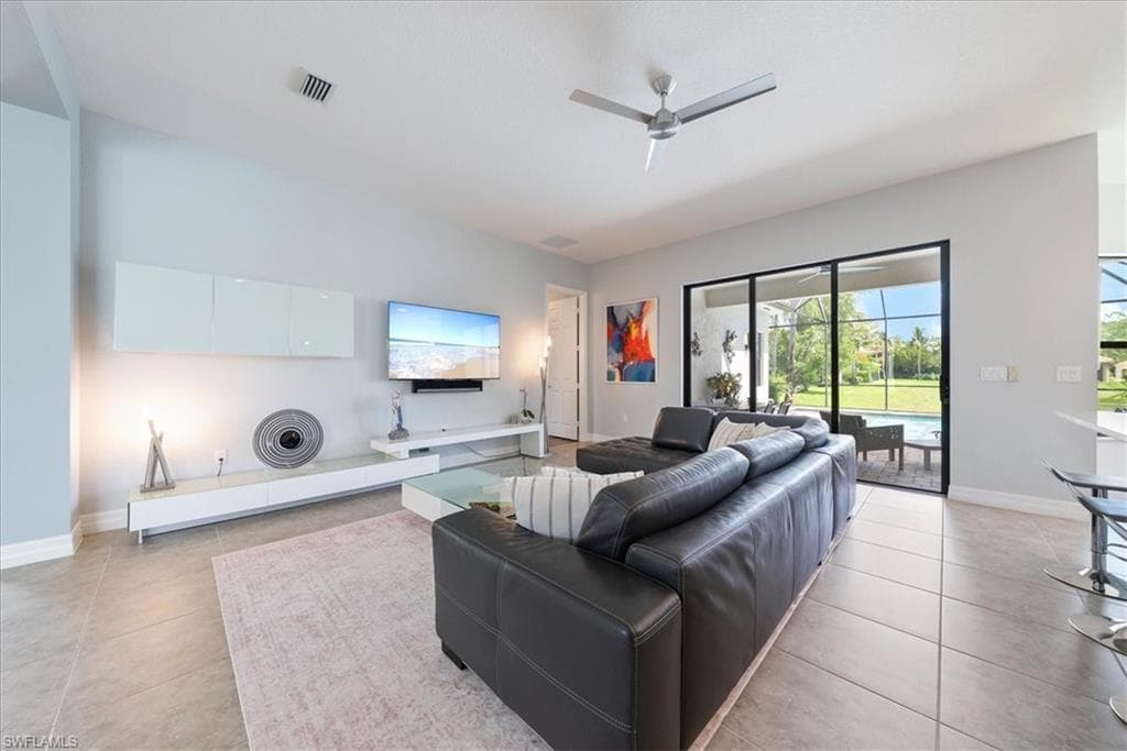 3264 Pacific DR-14