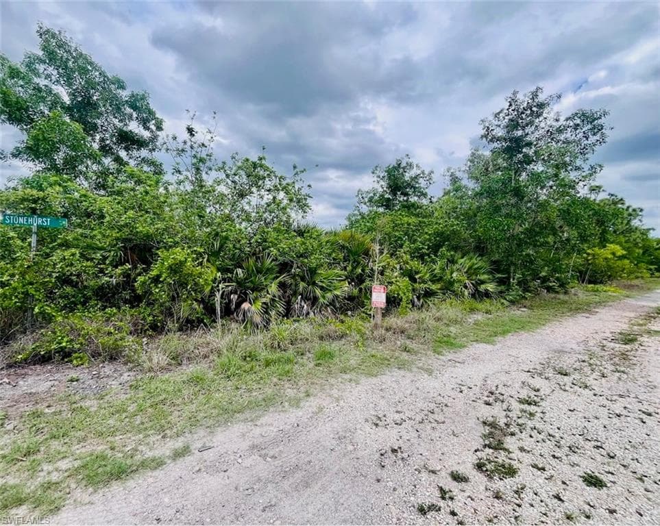 13880 Stonehurst LN-2