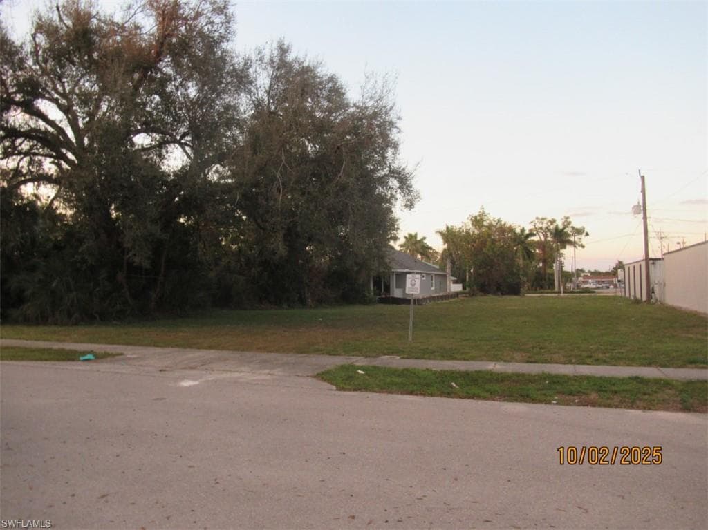1925 Suwanee AVE-7