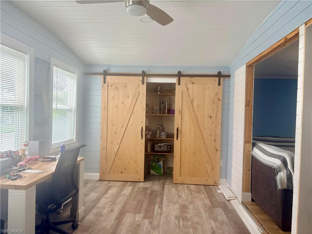 2781 Indianwood DR-5