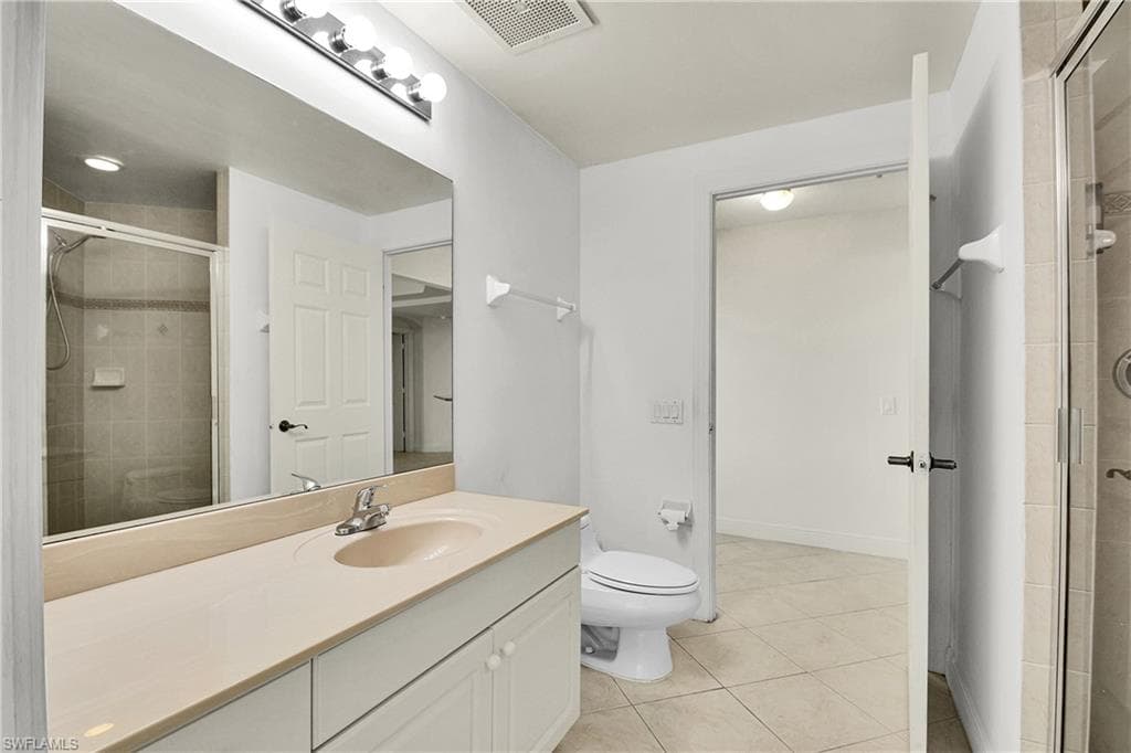 2743 1st ST 1006-23