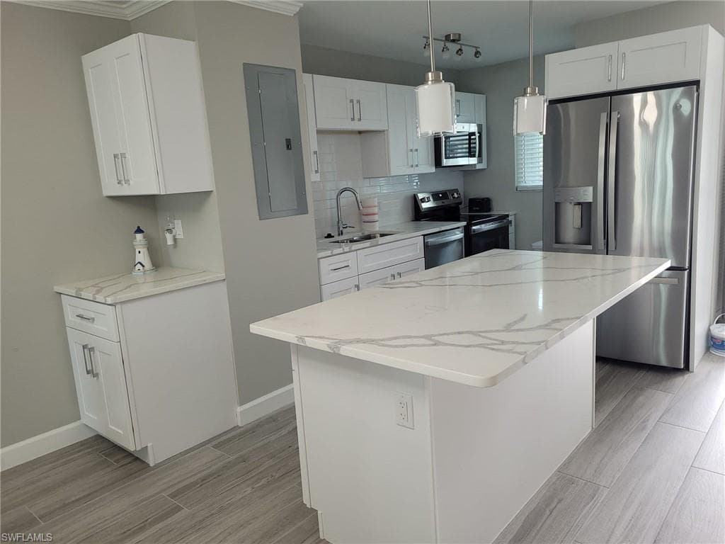 7400 Estero BLVD 108-15