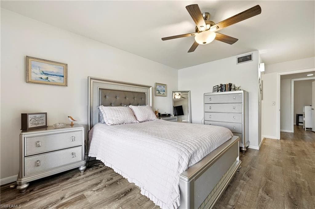 5830 Trailwinds DR 824-20