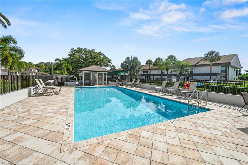 5830 Trailwinds DR 824-30