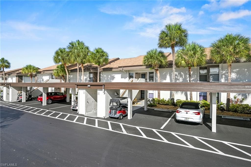 5830 Trailwinds DR 824-29
