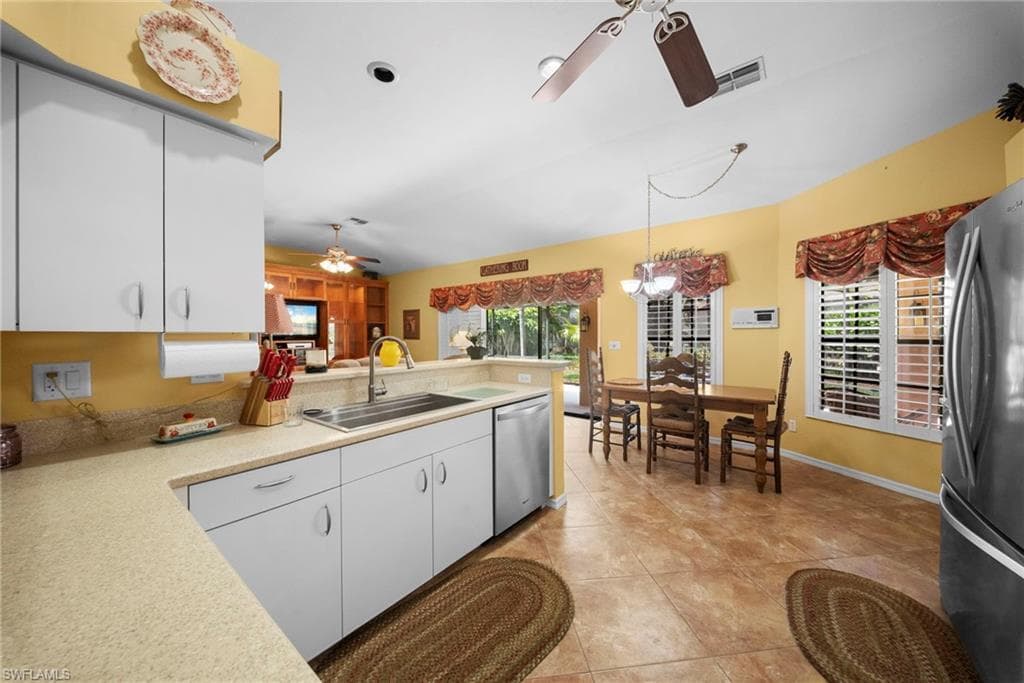 22643 WESTBRIDGE CT-8