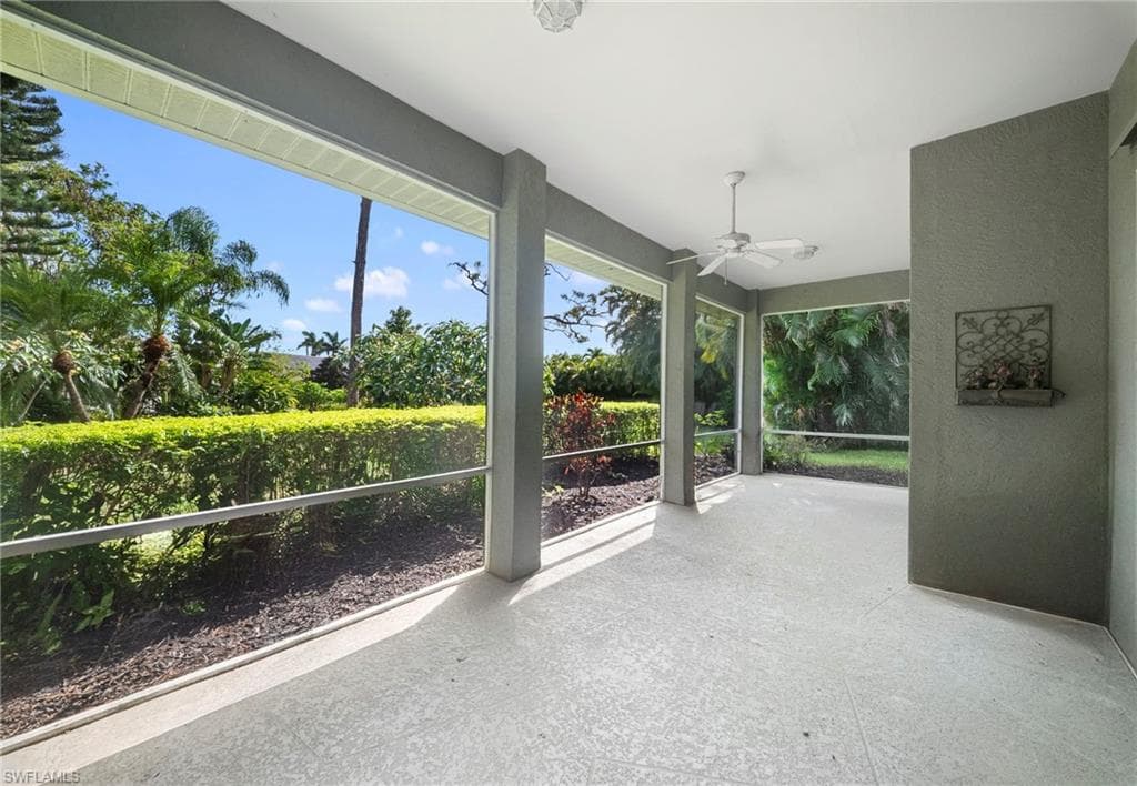 22777 FOUNTAIN LAKES BLVD-26