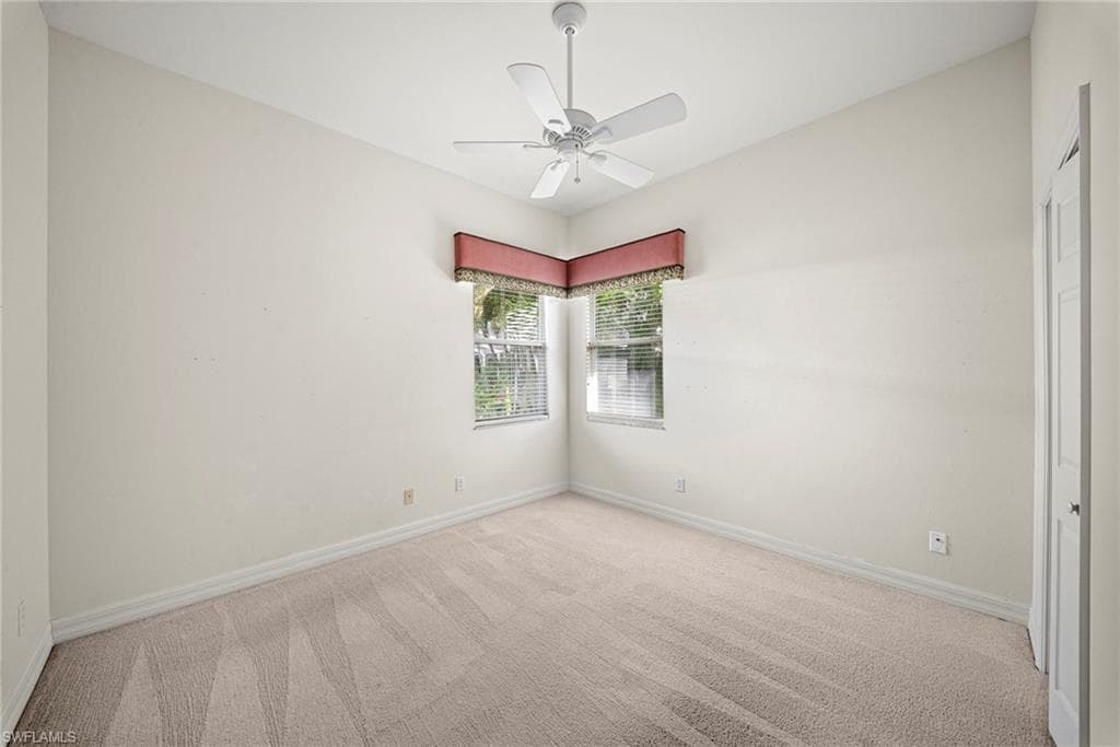 22777 FOUNTAIN LAKES BLVD-15