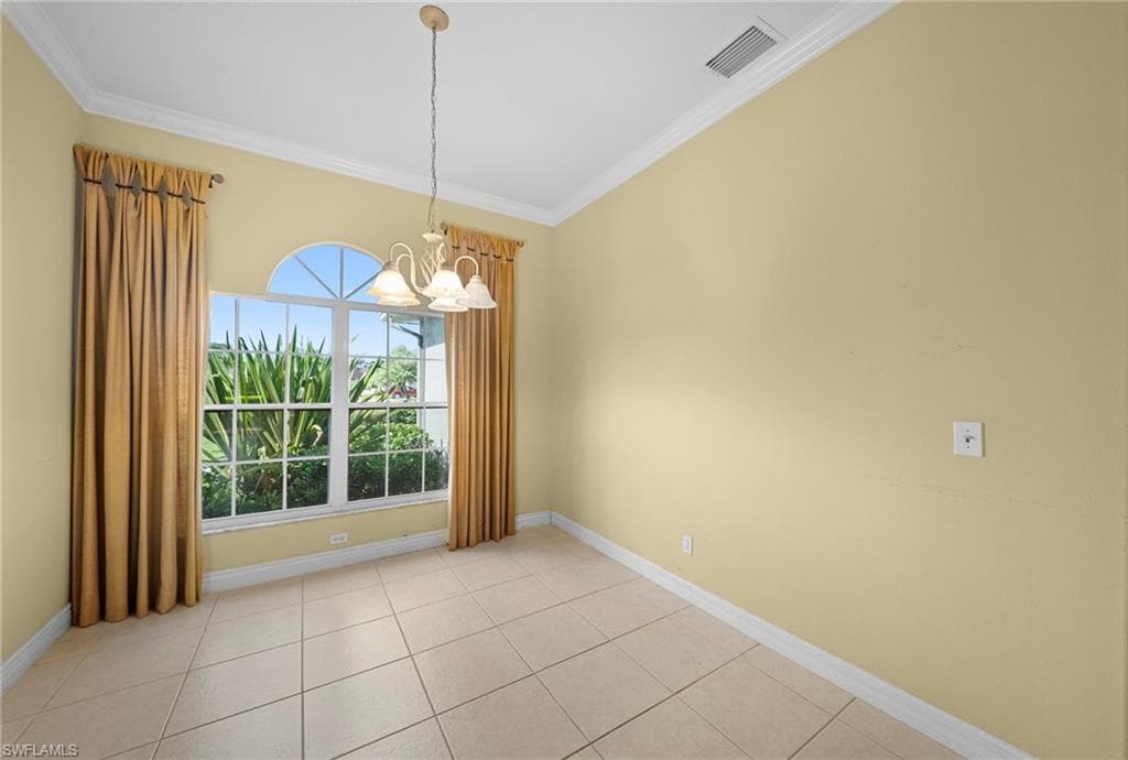 22777 FOUNTAIN LAKES BLVD-8