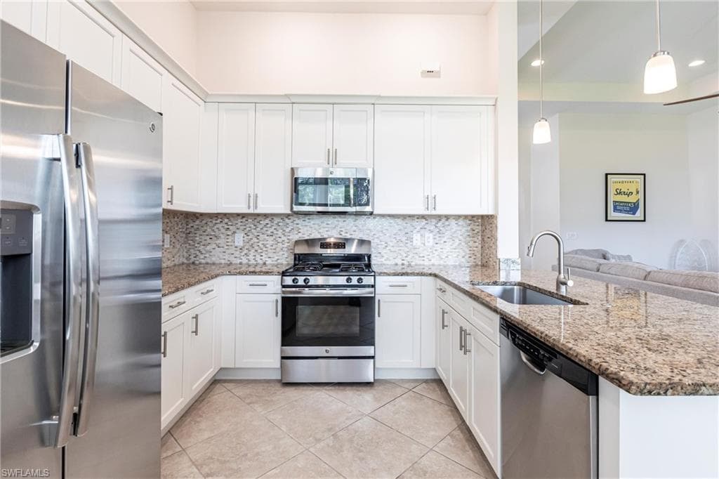 13730 Willow Haven CT-15