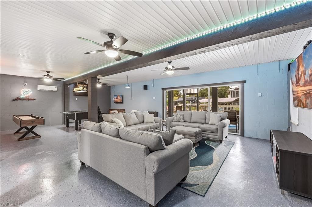 4692 Spring Creek DR-27