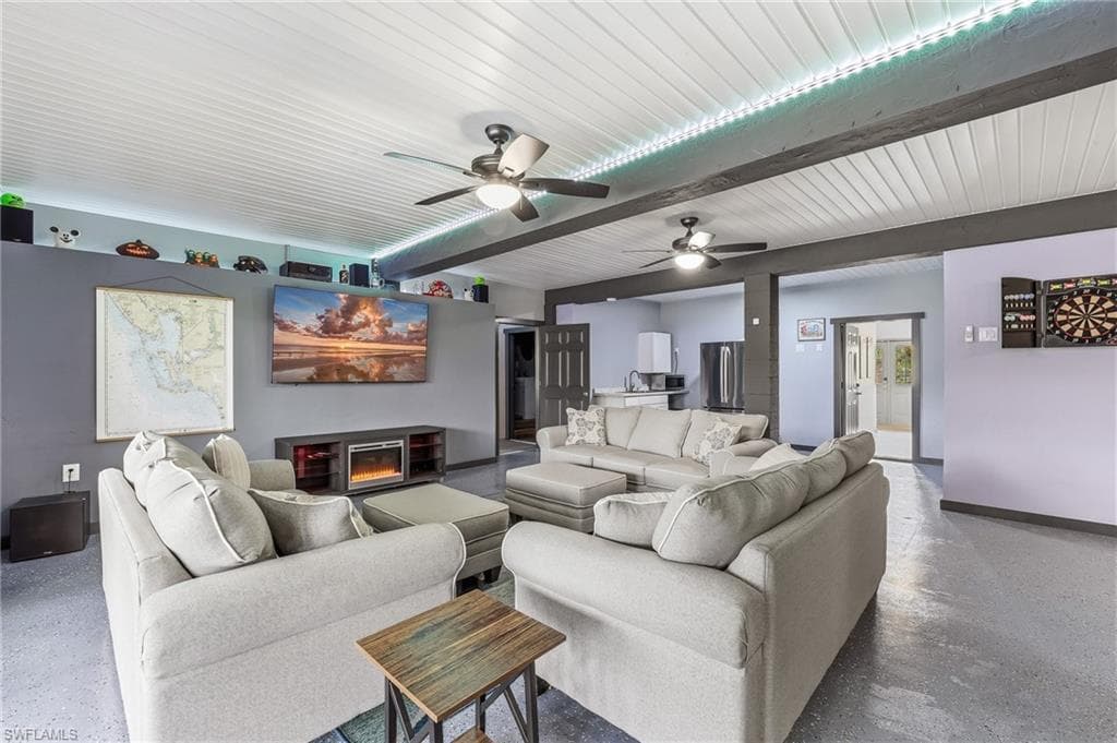 4692 Spring Creek DR-28