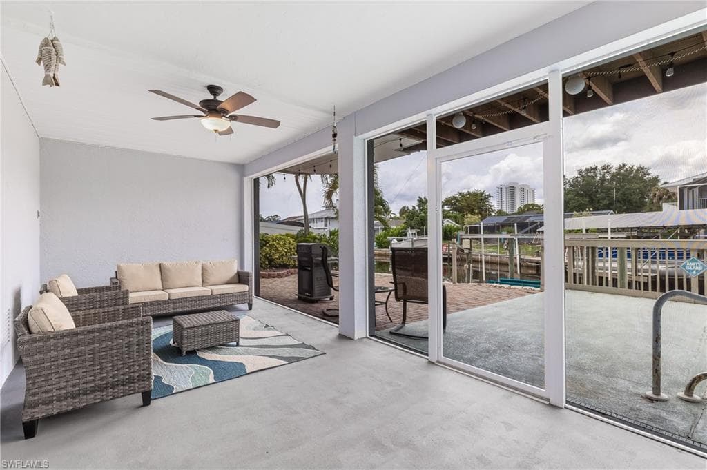 4692 Spring Creek DR-31