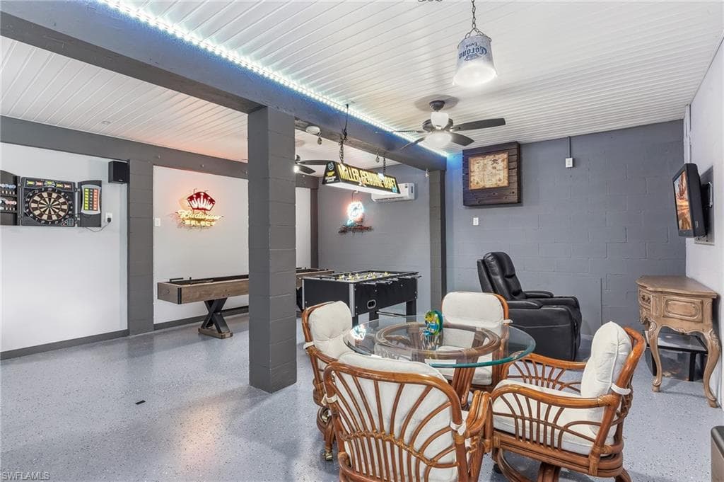 4692 Spring Creek DR-25