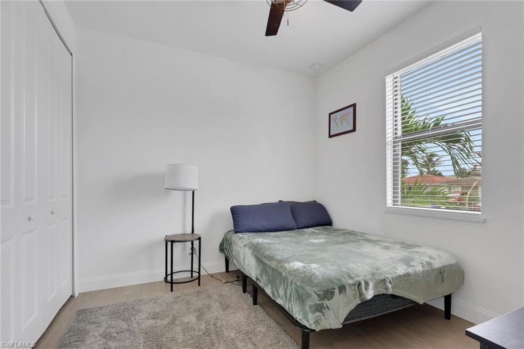 11563 Saunders AVE-13