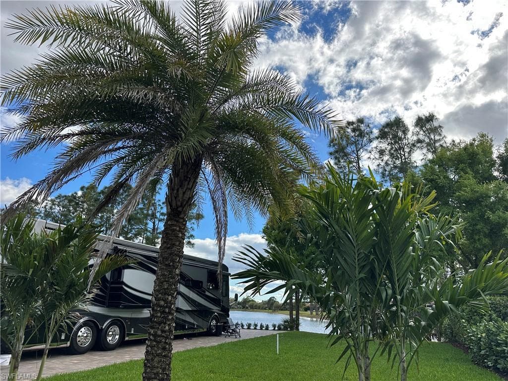 13881 Golden Palms CIR-1