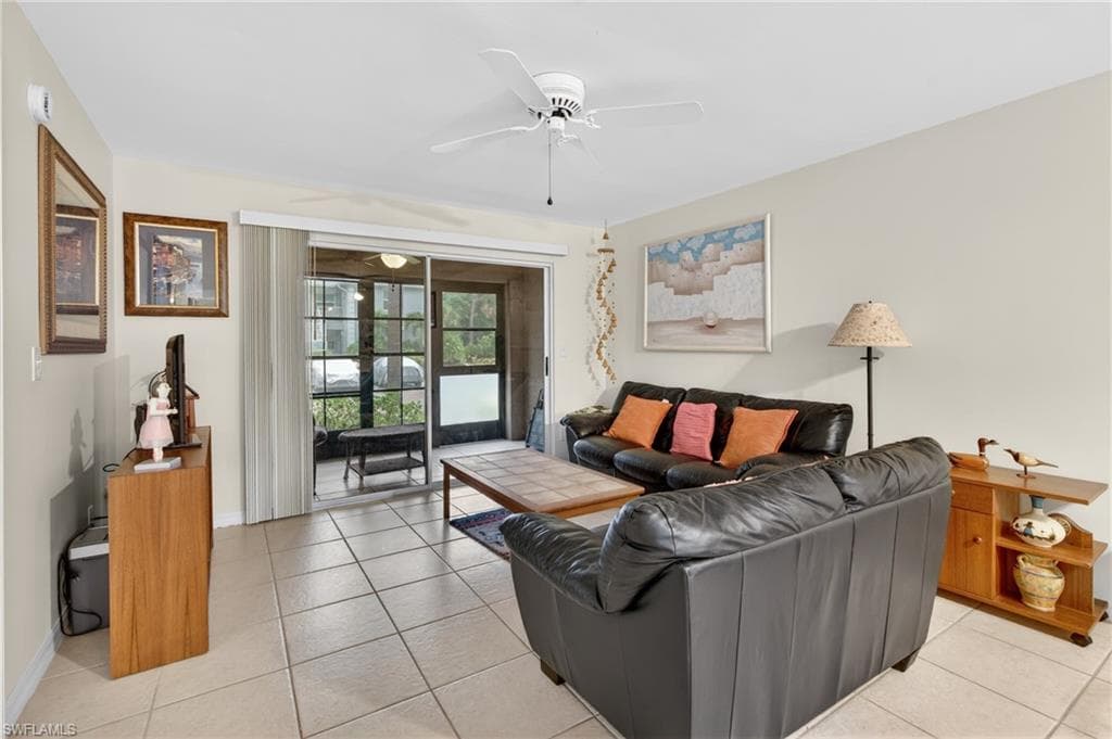 5725 Foxlake DR 5-13