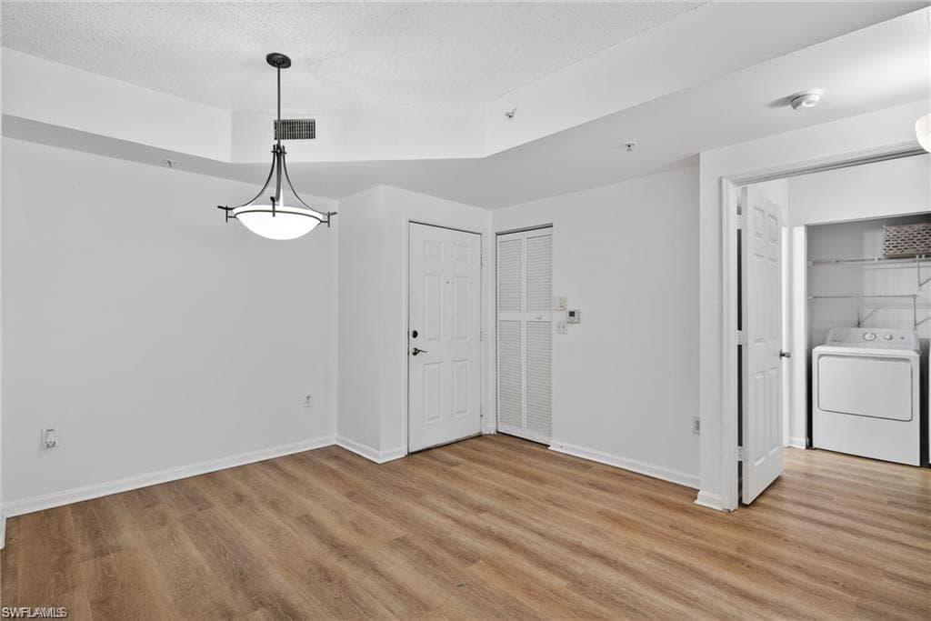 1200 Reserve WAY 105-7