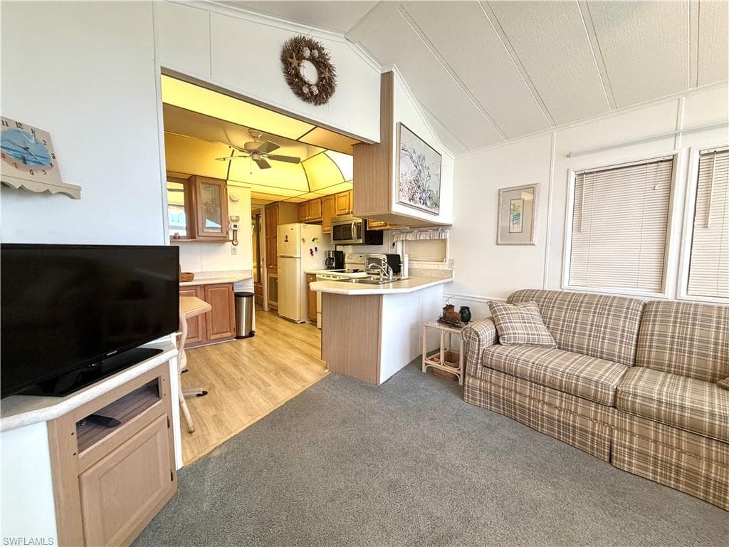 4701 Mayflower WAY W-19