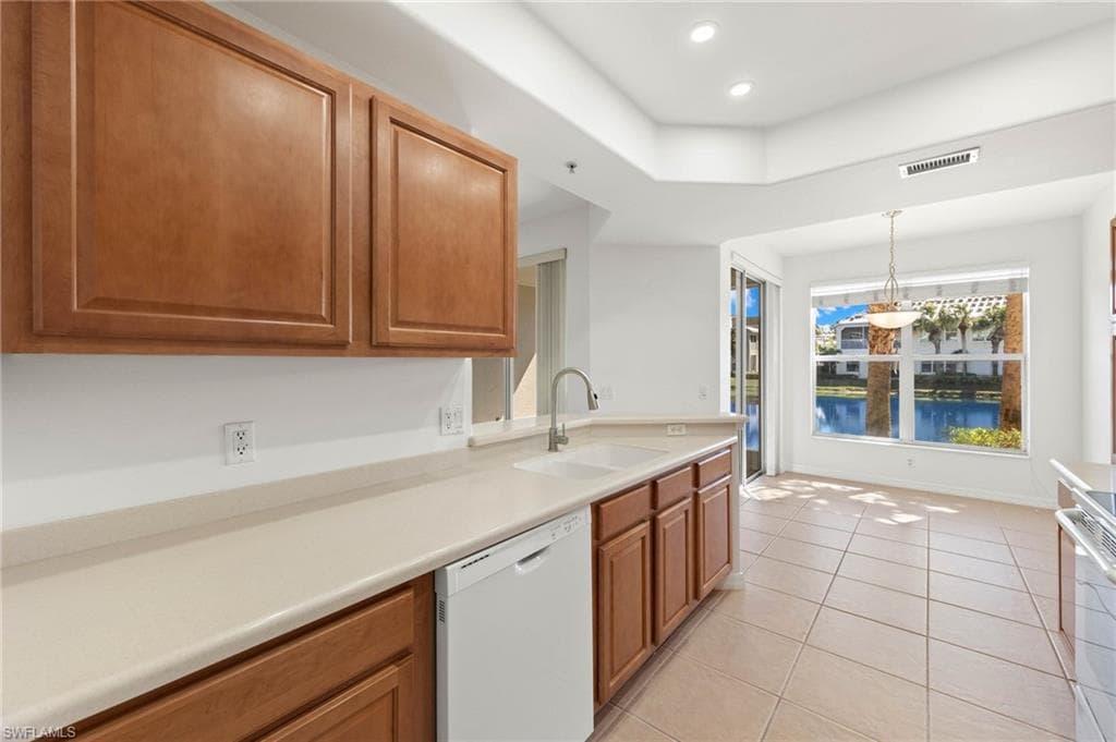 11661 Navarro WAY 1704-8