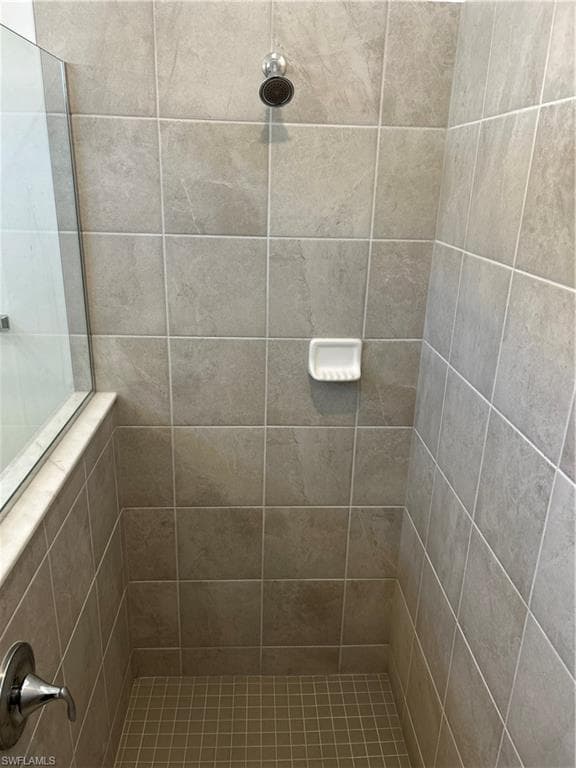 20483 Copperhead DR-17