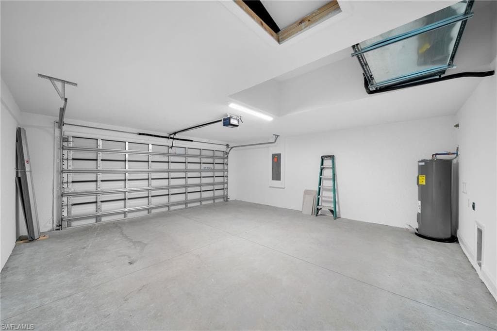 6146 Hughes AVE-13