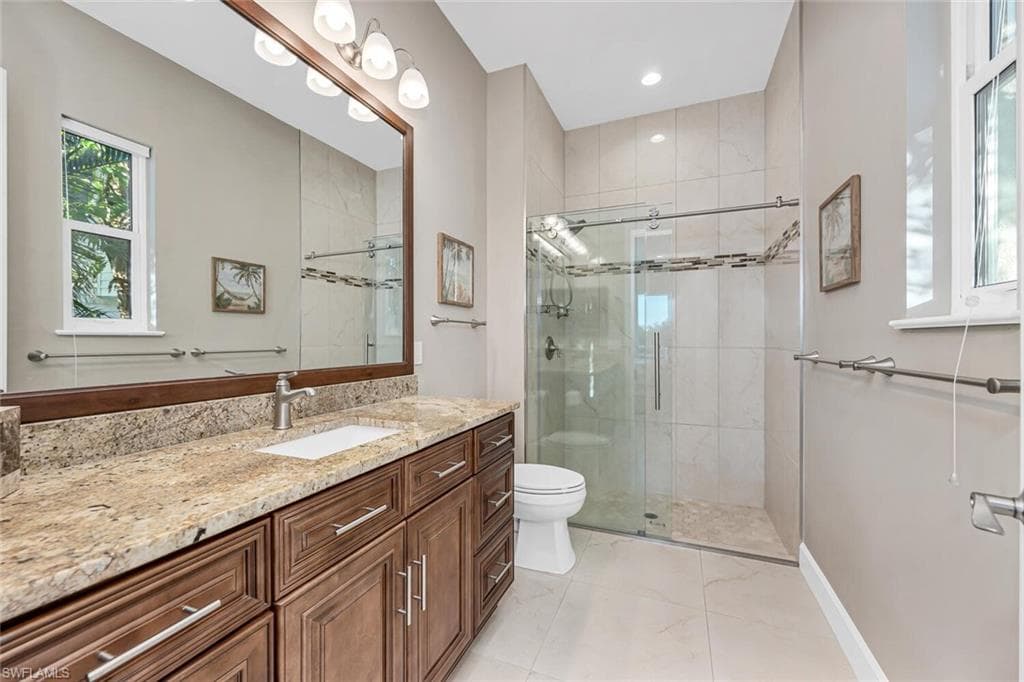 3254 Lakeview DR-13