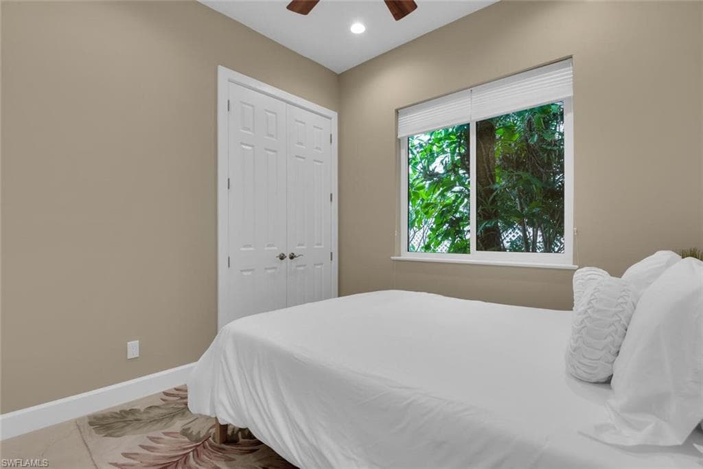 3254 Lakeview DR-17