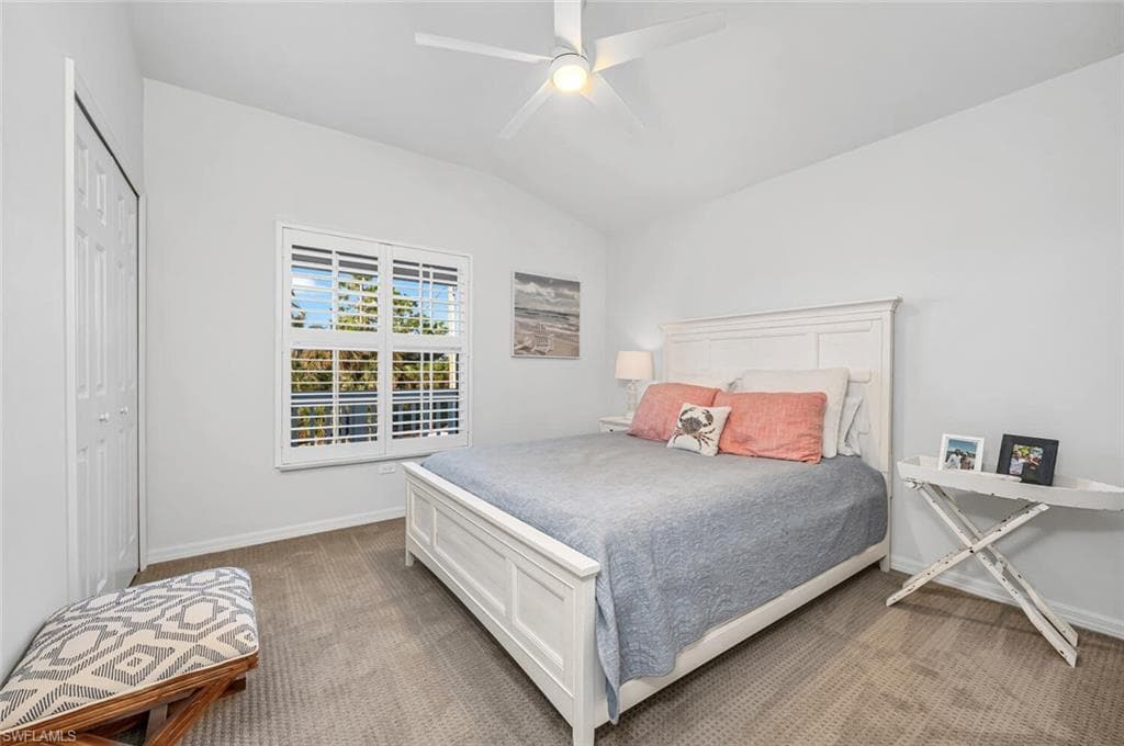 2736 Gulfview DR-16