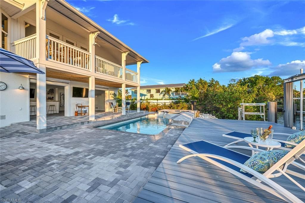2736 Gulfview DR-3