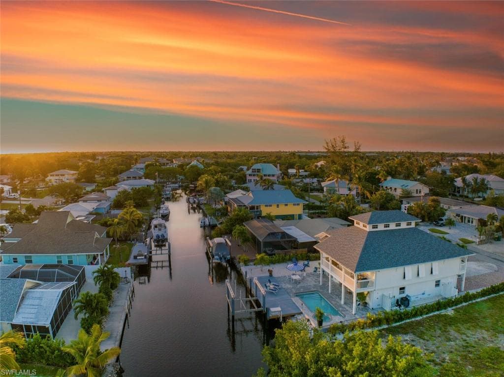 2736 Gulfview DR-1