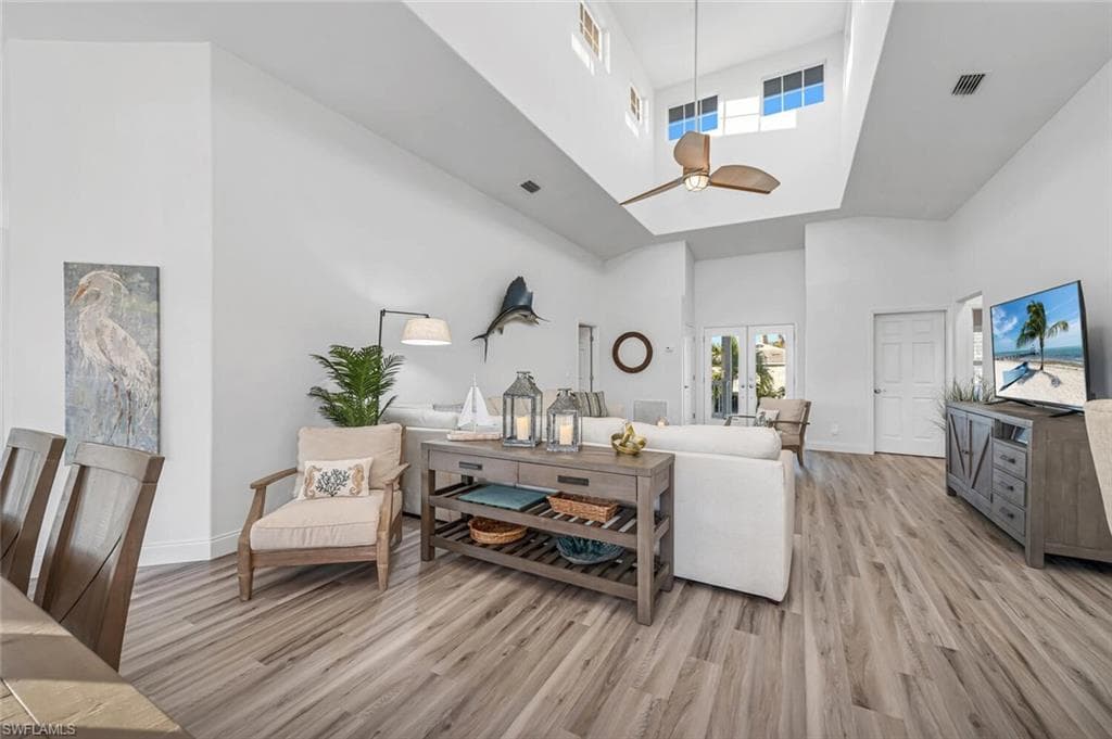 2736 Gulfview DR-9