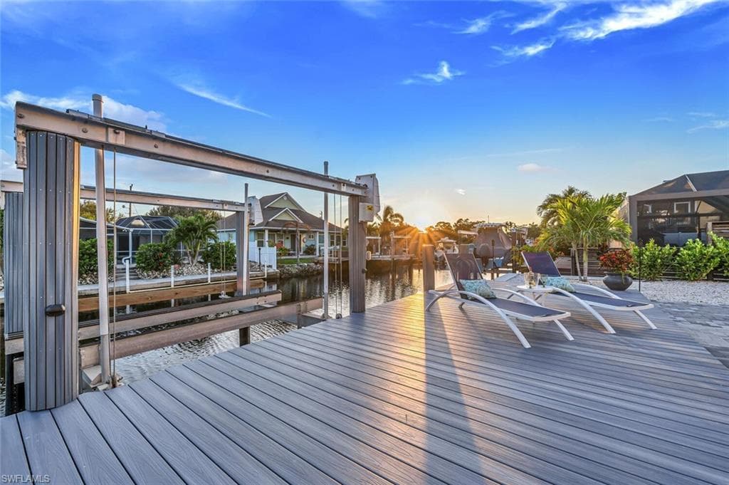 2736 Gulfview DR-24