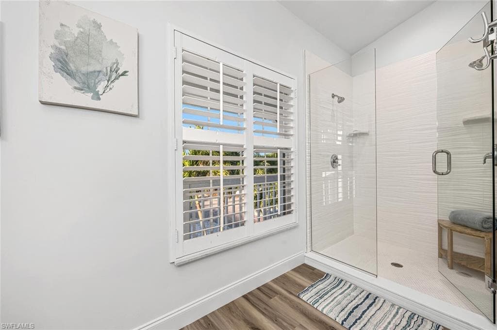 2736 Gulfview DR-15