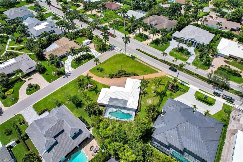 740 Park Shore DR-2