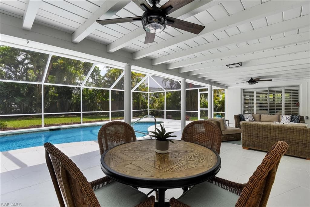 740 Park Shore DR-28
