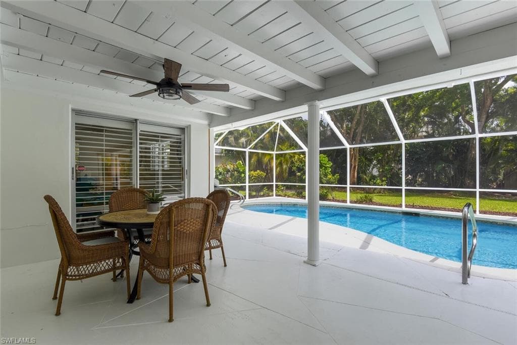 740 Park Shore DR-30